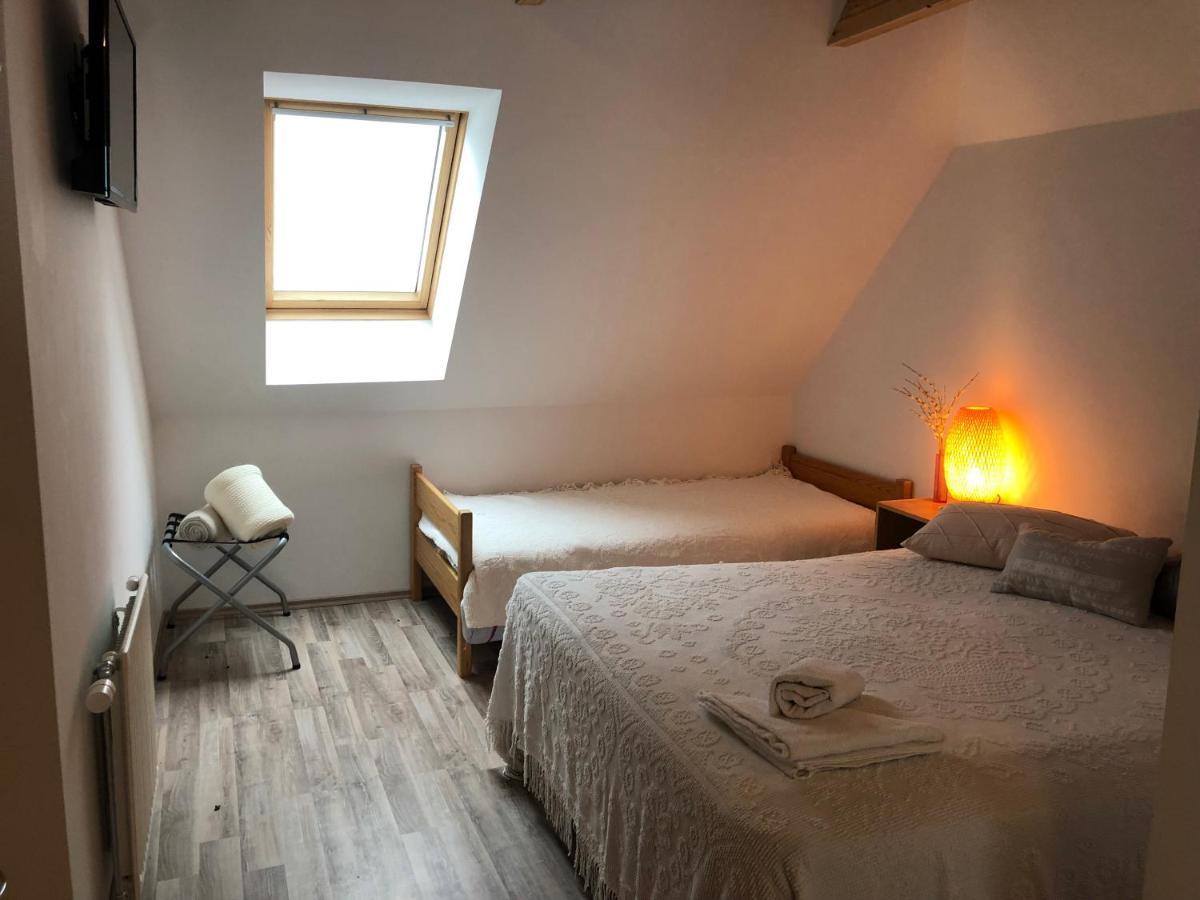 Encijan Apartments Log pod Mangartom Bagian luar foto