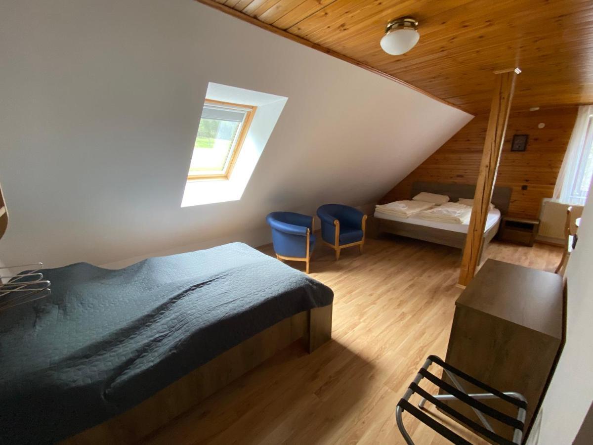 Encijan Apartments Log pod Mangartom Bagian luar foto