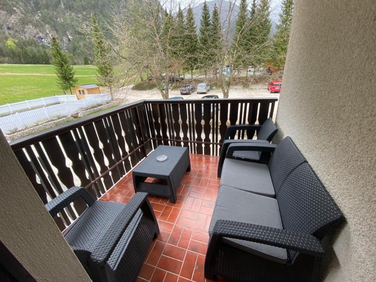 Encijan Apartments Log pod Mangartom Bagian luar foto
